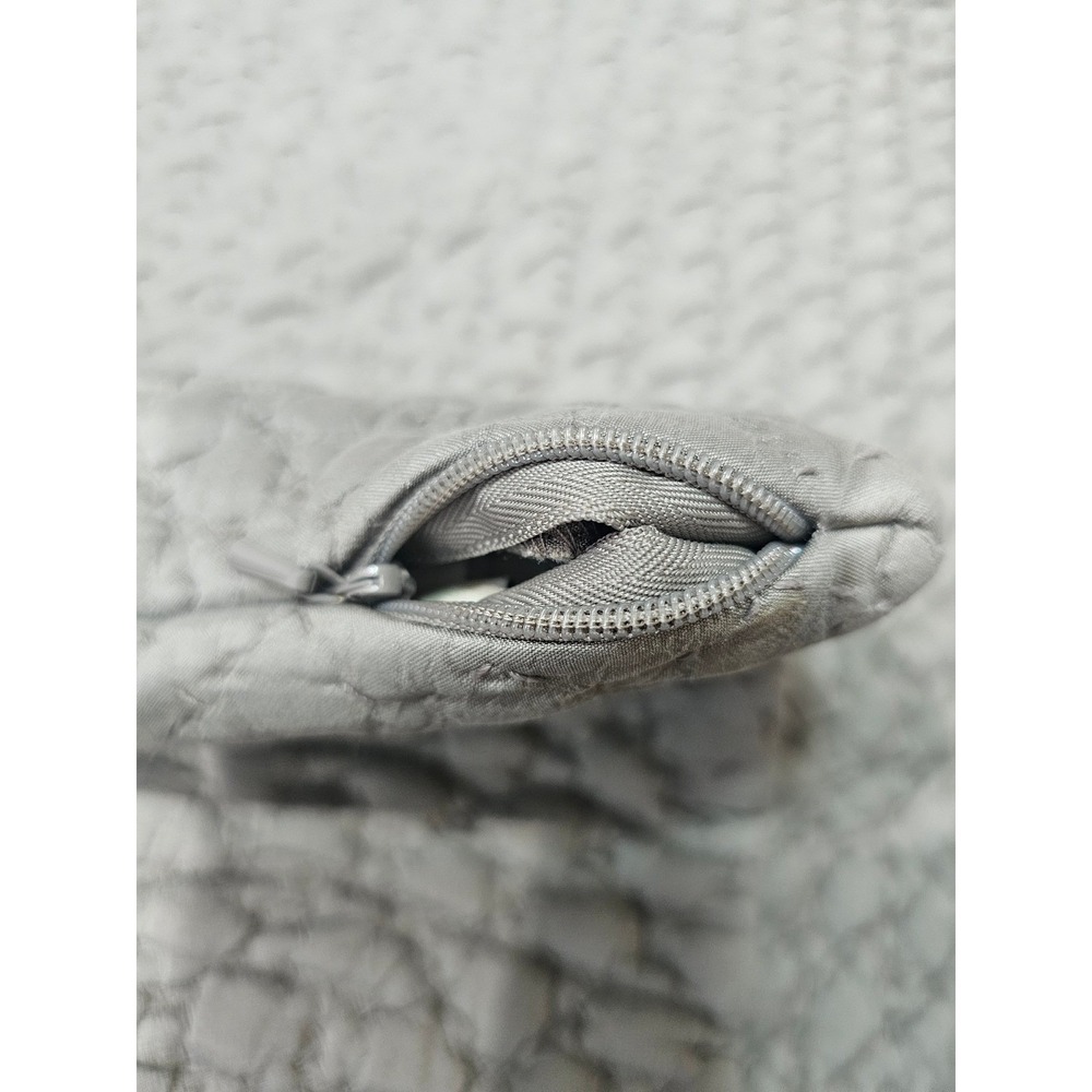 Pottery Barn 20x20" Throw Pillow Covers Set of 2 Gray Silk Quilted Pick Stitch - Picture 6 of 7